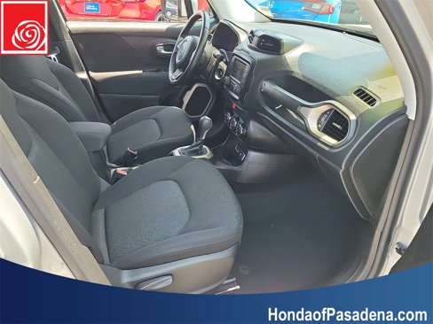 Used 2017 Jeep Renegade Latitude image 20