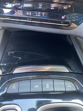 Used 2023 Buick Envision Essence image 30