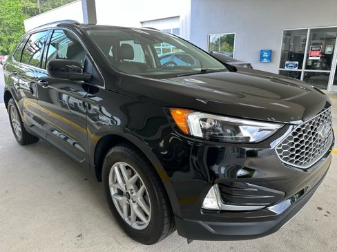 Used 2023 Ford Edge SEL w/ Convenience Package image 7