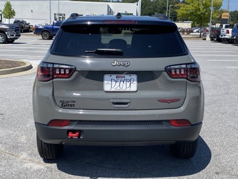 Used 2022 Jeep Compass Trailhawk image 5