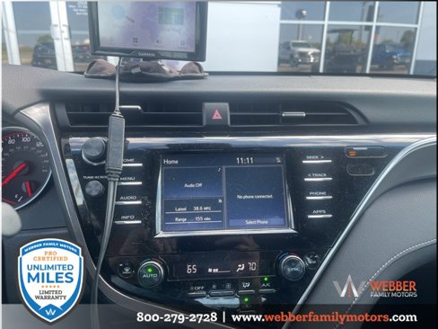 Used 2018 Toyota Camry XSE image 10