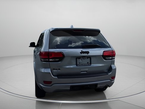 Used 2019 Jeep Grand Cherokee Altitude image 24