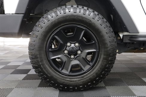 Used 2017 Jeep Wrangler Sport w/ Connectivity Group image 22