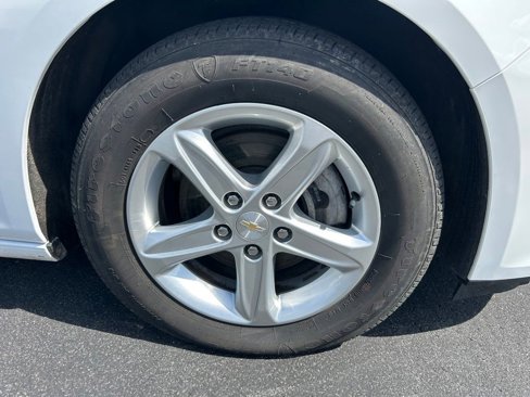 Used 2023 Chevrolet Malibu LS w/ Driver Confidence Package image 37