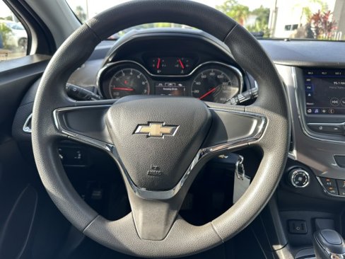 Used 2019 Chevrolet Cruze LS image 33