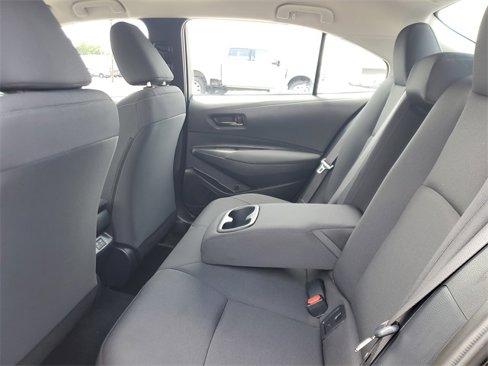 Used 2023 Toyota Corolla LE image 8