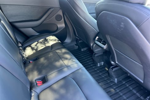 Used 2021 Tesla Model Y Performance image 17