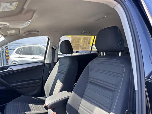 Certified 2022 Volkswagen Tiguan S image 15