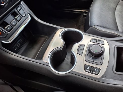 Used 2019 GMC Terrain Denali image 25