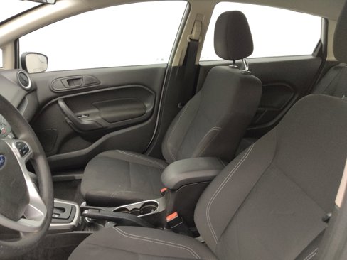 Used 2017 Ford Fiesta SE image 17