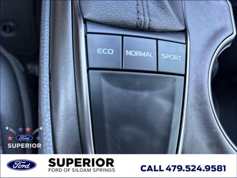 Used 2022 Toyota Camry SE image 32