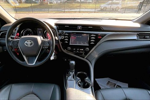 Used 2019 Toyota Camry SE image 13