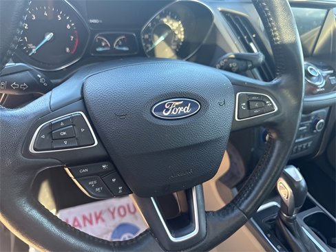 Used 2019 Ford Escape Titanium image 16