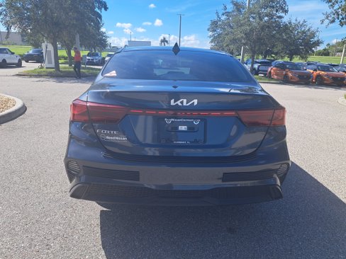 Used 2024 Kia Forte LXS image 7