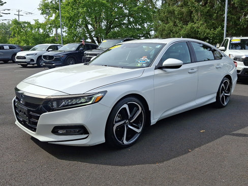 Used 2019 Honda Accord Sport image 3