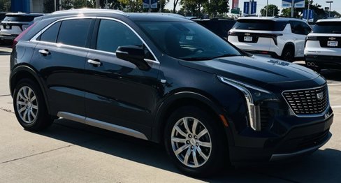Used 2023 Cadillac XT4 Premium Luxury image 1