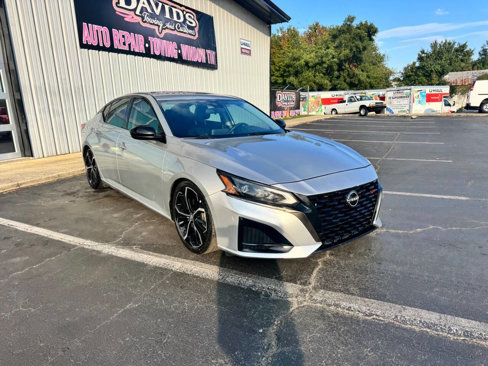 Used 2023 Nissan Altima 2.5 SR image 4