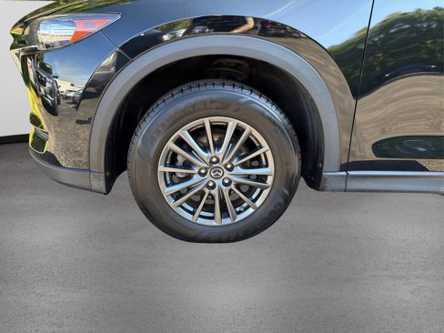 Used 2019 MAZDA CX-5 Touring image 11