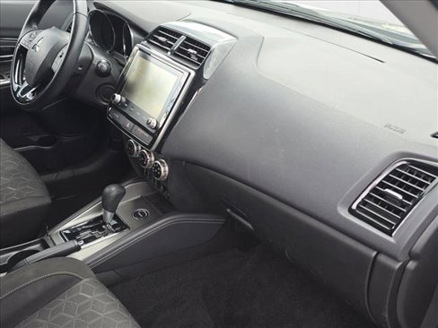 Used 2021 Mitsubishi Outlander Sport SE image 23