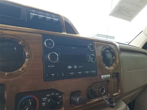Used 2010 Ford E-150 and Econoline 150 image 18