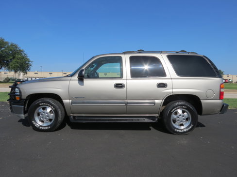Used 2003 Chevrolet Tahoe LS w/ Cargo Package image 3