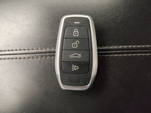 Used 2021 Nissan Sentra S image 32