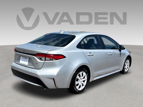 Used 2022 Toyota Corolla LE image 22