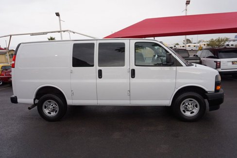 Used 2022 Chevrolet Express 2500 w/ Driver Convenience Package image 5