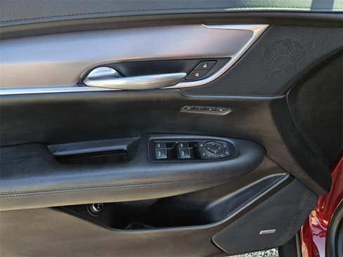 Used 2017 Cadillac XT5 Luxury image 20