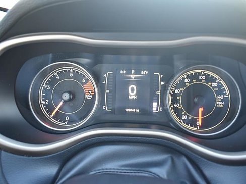Used 2016 Jeep Cherokee Latitude w/ Comfort & Sound Group image 21