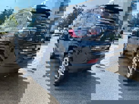 New 2025 Jeep Compass Sport image 8