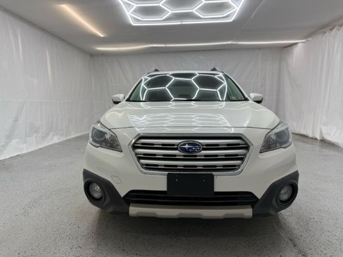 Used 2015 Subaru Outback 2.5i Limited image 8
