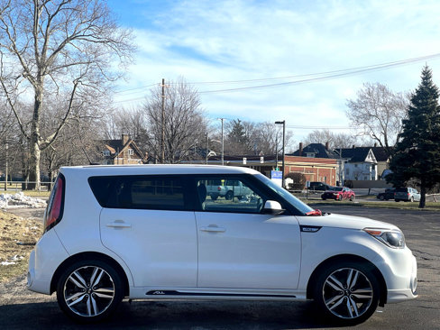 Used 2016 Kia Soul + w/ Soulful Package image 16