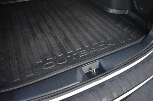 Used 2016 Subaru Outback 2.5i Limited image 11
