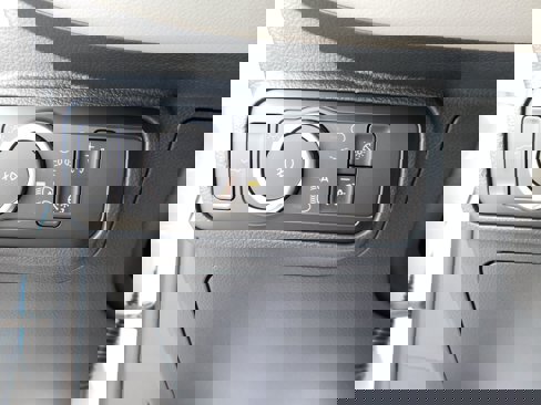 New 2025 Ford Explorer Active image 38