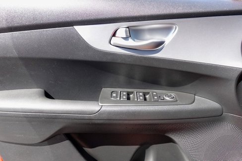 Used 2023 Kia Forte LXS image 12