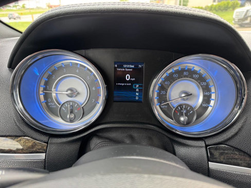 Used 2014 Chrysler 300 C w/ Beats Audio Group image 17