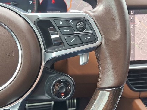 Used 2021 Porsche Cayenne S image 24