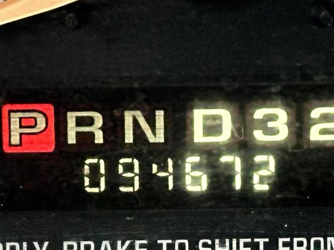 Used 2002 Chevrolet Express 1500 LT image 36