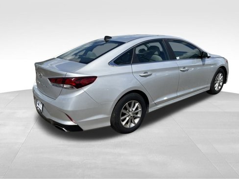 Used 2018 Hyundai Sonata SE image 5