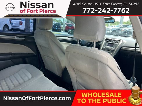 Used 2017 Ford Fusion S image 37