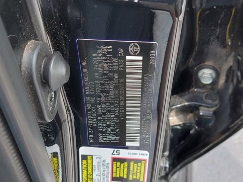 Used 2023 Toyota Camry SE image 30