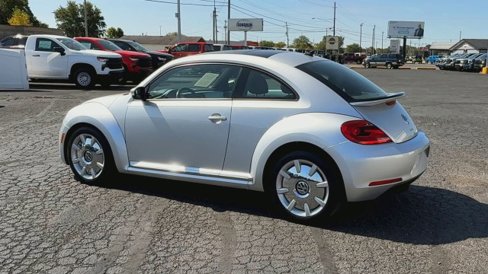 Used 2016 Volkswagen Beetle 1.8T SE image 6