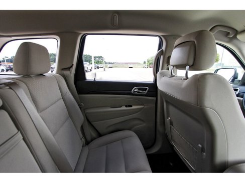 Used 2021 Jeep Grand Cherokee Laredo w/ Security & Convenience Group image 13