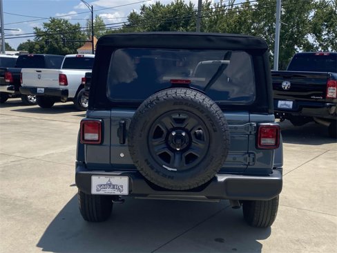 Used 2024 Jeep Wrangler Sport image 7