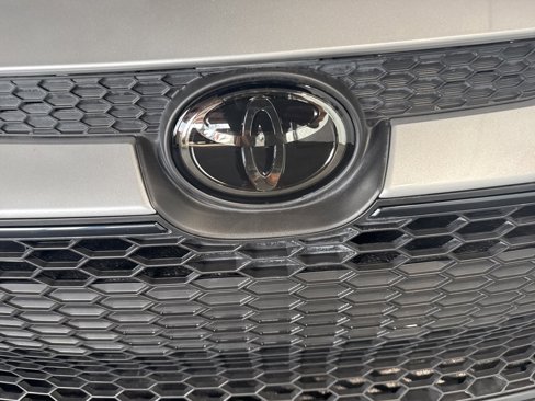 Used 2022 Toyota Corolla L image 12