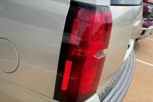 Used 2015 Chevrolet Suburban LT image 28