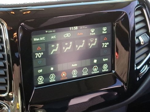 Used 2019 Jeep Compass Altitude image 17