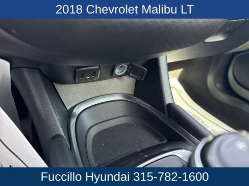 Used 2018 Chevrolet Malibu LT image 20