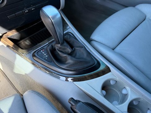 Used 2010 BMW 135i Convertible image 18